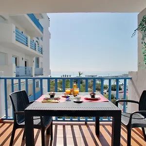 https://apartamento-el-faro-estepona.1costadelsol.com