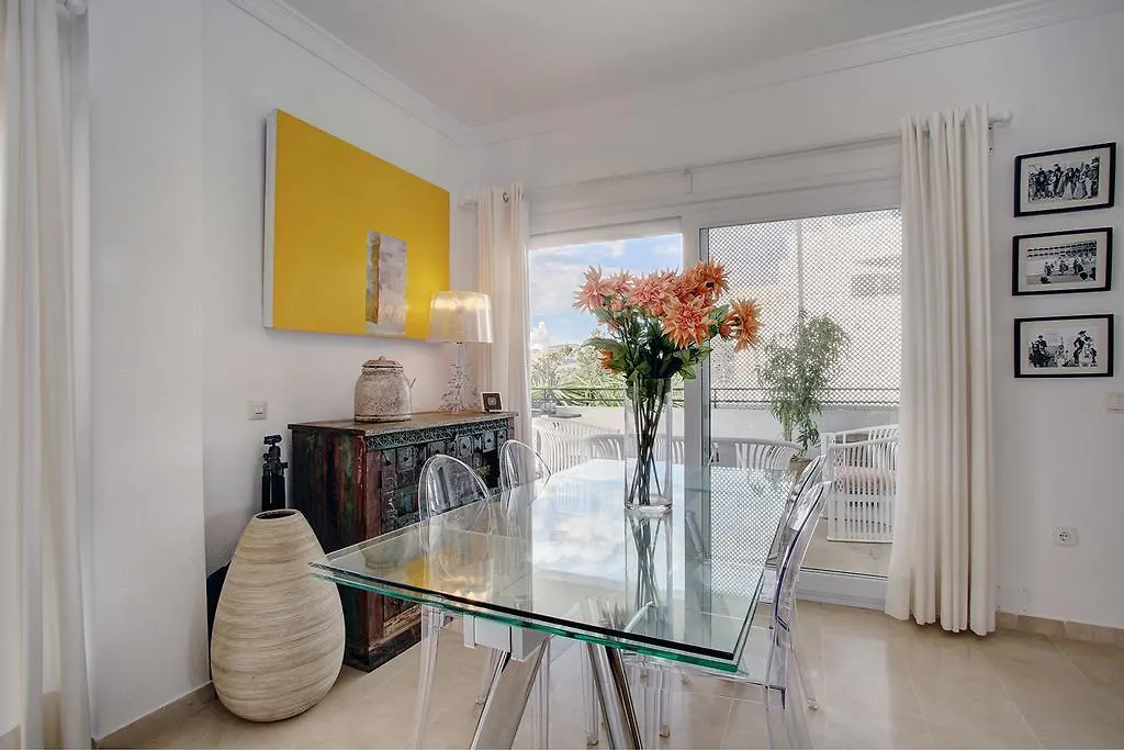 Sunny Golf Apartment Estepona