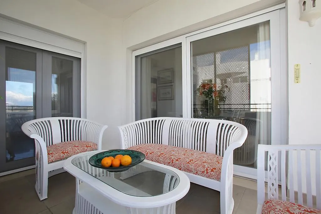 Sunny Golf Apartment Estepona