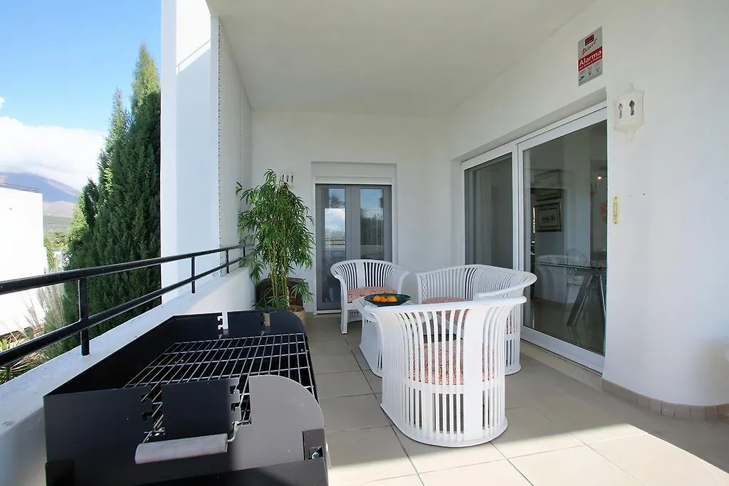 Sunny Golf Apartment Estepona