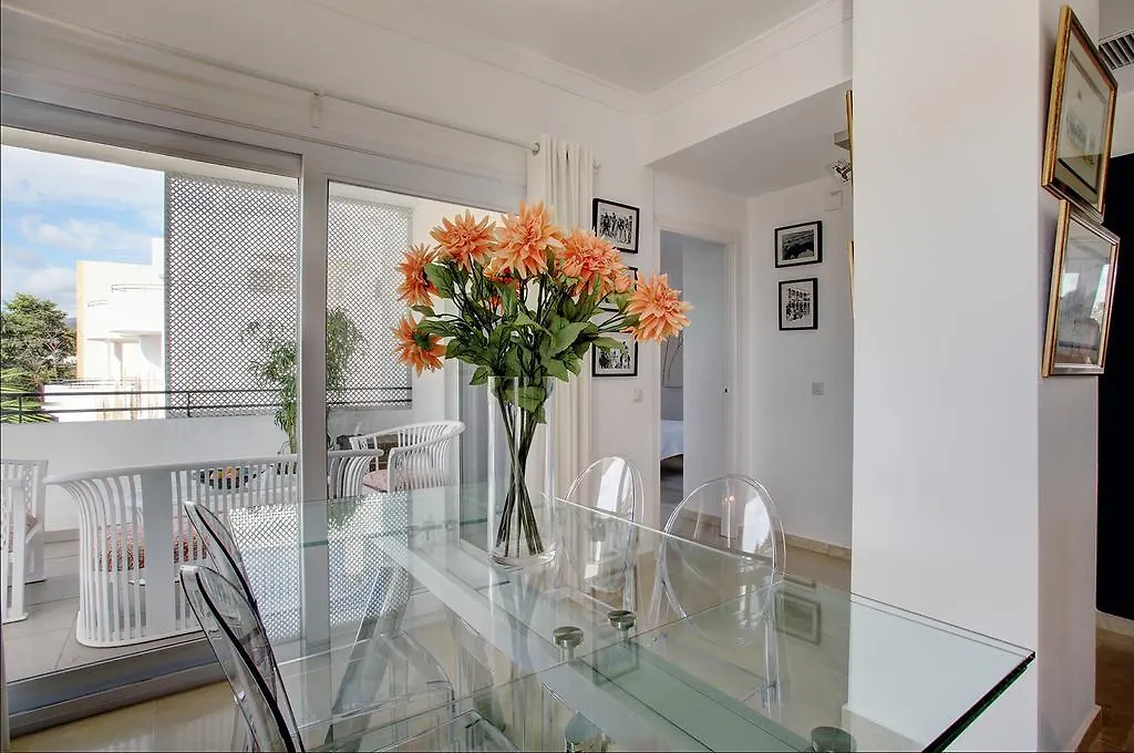 Sunny Golf Apartment Estepona