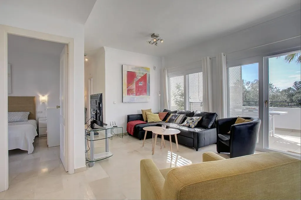 Sunny Golf Apartment Estepona 0*,  Spanje